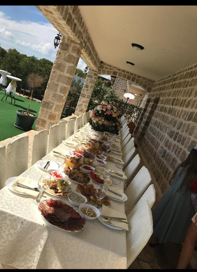 Etno Selo Montegoat Otel Nikšić Dış mekan fotoğraf
